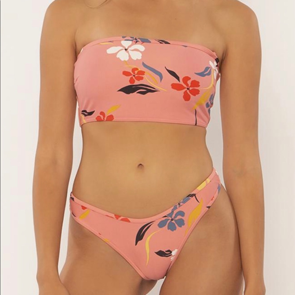NWT Sisstrevolution high hip super cheeky bikini